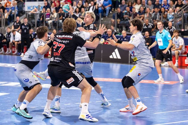 Marek Nissen, HC Erlangen, No. 06 with the ball (GER), HC Erlangen vs. ThSV Eisenach, Handball, Opel Handball Bundesliga, Matchday 6, 2026–2027 season, September 28, 2026, GER, HC Erlangen vs. ThSV Eisenach, Handball, Opel Handball Bundesliga, Matchday 6, 2026–2027 season, September 28, 2026, Nuremberg Copyright: xEibner-Pressefoto ArdanxFuessmanx EP_AFN