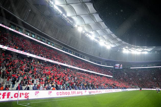 BURSA, TURKEY - SEPTEMBER 28 : Turkey fans cheer from the stand prior to the UEFA Nations League 2026 27 League phase Matchday 2, League A Group 1 match between Turkey and Italy at Ataturk Sports Complex Matli Stadium on September 28, 2026 in Bursa, Turkey. Copyright: xBurakxBasturkx xSPPx Sportspressphoto_SPR241724