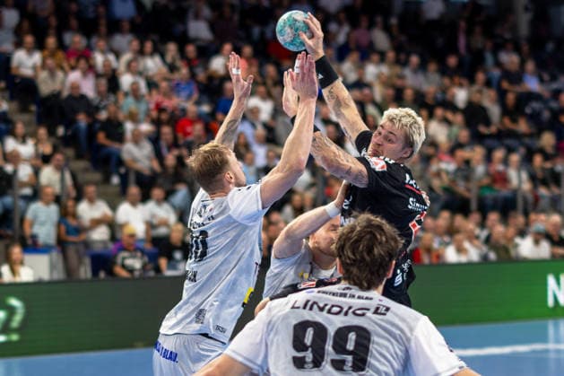Marek Nissen, HC Erlangen, No. 6 in a one-on-one battle, GER, HC Erlangen vs. ThSV Eisenach, Handball, Opel Handball Bundesliga, Matchday 6, 2026–2027 Season, September 28, 2026, GER, HC Erlangen vs. ThSV Eisenach, Handball, Opel Handball Bundesliga, Matchday 6, 2026–2027 Season, September 28, 2026, Nuremberg Copyright: xEibner-Pressefoto ArdanxFuessmanx EP_AFN
