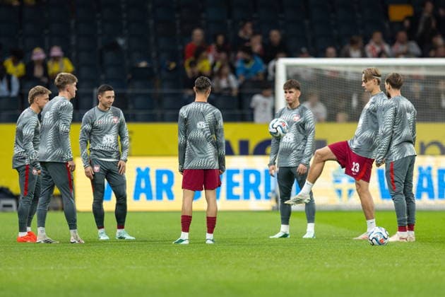 STOCKHOLM, SWEDEN - SEPTEMBER 28: Polish Players warmup during the UEFA Nations League Group B4 Round 2 MD1 match between Sweden nad Poland at Strawberry Arena on September 25, 2026 in Stockholm, Sweden --- Pilka nozna. Liga Narodow B Grupa 4 mecz : Szwecja - Polska (Photo by Igor Jakubowski Arena Akcji) NEWSPIX.PL --- newspix.pl 