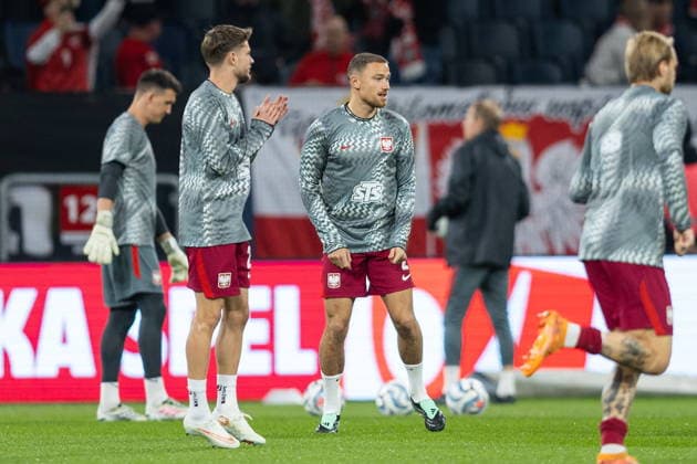 STOCKHOLM, SWEDEN - SEPTEMBER 28: Polish players warmup during the UEFA Nations League Group B4 Round 2 MD1 match between Sweden nad Poland at Strawberry Arena on September 25, 2026 in Stockholm, Sweden --- Pilka nozna. Liga Narodow B Grupa 4 mecz : Szwecja - Polska (Photo by Igor Jakubowski Arena Akcji) NEWSPIX.PL --- newspix.pl 