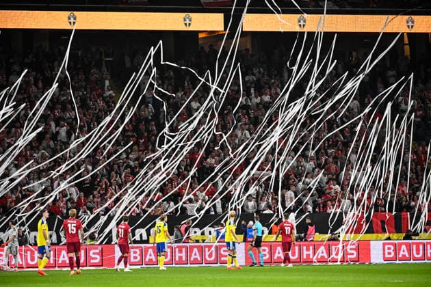 STOCKHOLM, SWEDEN 20260928 Polish fans throw toilet paper onto the field ahead of the UEFA Nations League Group B4 match between Sweden and Poland at Strawberry Arena in Stockholm, Sweden, on Sept. 28, 2026 STOCKHOLM SWEDEN x10080x  Copyright: xFredrikxSandberg TTx NATIONS LEAGUE SWEDEN-POLAND