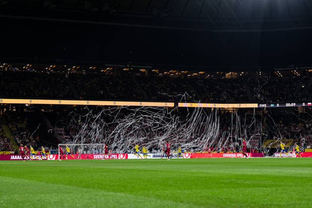September 28, 2026: Fans from Poland throw confetti during the Nations League soccer match between Sweden and Poland on September 28, 2026 in Stockholm. Photo by Emma Wallskog, BILDBYRAN, code EW JM0857 bbeng soccer football international match Nations League UEFA Nations League Sweden Sweden A Poland Poland audience  Copyright: EMMAxWALLSKOG BB260928EW014