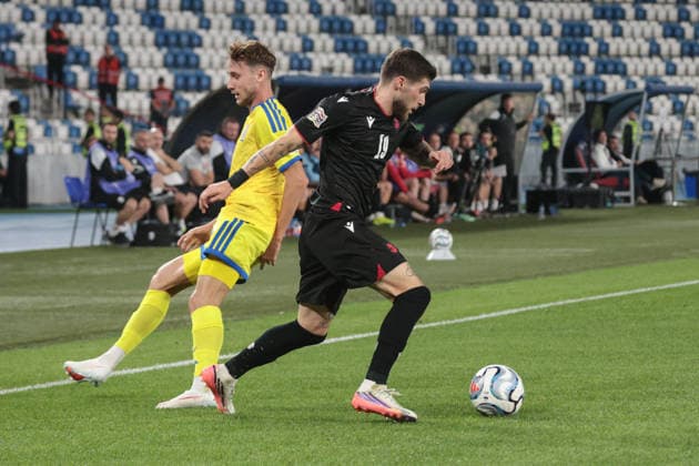 Giorgi Tsitaishvili of Georgia runs with the ball during the UEFA Nations League match between Georgia and Ukraine at the The Boris Paitchadze Dinamo Arena in Tbilisi, Georgia, on September 28, 2026. Tbilisi Dinamo Arena named after Boris Paichadze, Akaki Tsereteli Avenue, Didube, Tbilisi, 0154, Georgia Georgia Copyright: xArturxStabulnieksx 1J7A0396