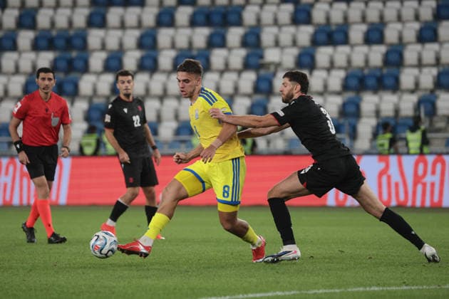Matvii Ponomarenko of Ukraine runs with the ball during the UEFA Nations League match between Georgia and Ukraine at the The Boris Paitchadze Dinamo Arena in Tbilisi, Georgia, on September 28, 2026. Tbilisi Dinamo Arena named after Boris Paichadze, Akaki Tsereteli Avenue, Didube, Tbilisi, 0154, Georgia Georgia Copyright: xArturxStabulnieksx 1J7A1143