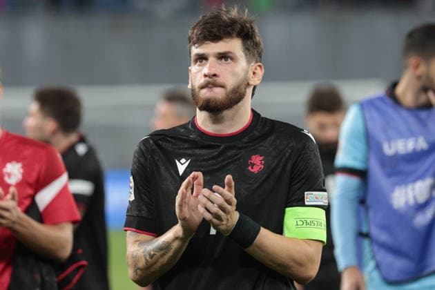 Khvicha Kvaratskhelia of Georgia thanks supporters after the UEFA Nations League match between Georgia and Ukraine at the The Boris Paitchadze Dinamo Arena in Tbilisi, Georgia, on September 28, 2026. Tbilisi Dinamo Arena named after Boris Paichadze, Akaki Tsereteli Avenue, Didube, Tbilisi, 0154, Georgia Georgia Copyright: xArturxStabulnieksx 1J7A4958