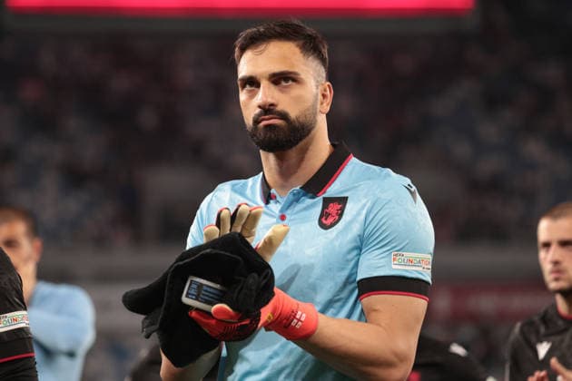 Giorgi Mamardashvili of Georgia thanks supporters after the UEFA Nations League match between Georgia and Ukraine at the The Boris Paitchadze Dinamo Arena in Tbilisi, Georgia, on September 28, 2026. Tbilisi Dinamo Arena named after Boris Paichadze, Akaki Tsereteli Avenue, Didube, Tbilisi, 0154, Georgia Georgia Copyright: xArturxStabulnieksx 1J7A5311