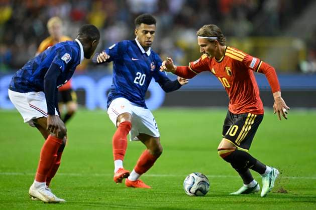 Belgium v France - UEFA Nations League 2026 BRUSSELS, BELGIUM - SEPTEMBER 28 : Godts Mika forward of Belgium battles for the ball with Doue Desire forward of France during the UEFA Nations League tournament league phase matchday 2 group A1 match between Belgium and France on September 28, 2026 in Brussels, Belgium, 28 09 2026 Brussels Belgium  Copyright: xNicoxVereeckenx