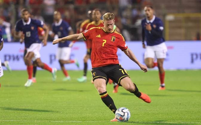 Belgium s Kevin De Bruyne fight for the ball during a soccer game between Belgian national team, Nationalteam Red Devils and France, on Monday 28 September 2026 in Brussels, the second game of the UEFA Nations League group stage. VIRGINIExLEFOUR  x188116847x