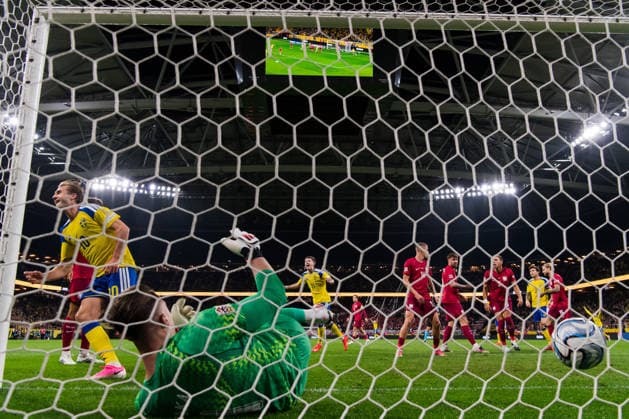 September 28, 2026: Benjamin Nygren of Sweden celebrates after scoring 1-0, while goalkeeper Marcin Bulka of Poland looks dejected during the Nations League soccer match between Sweden and Poland on September 28, 2026 in Stockholm. Photo by Emma Wallskog, BILDBYRAN, code EW JM0857 bbeng soccer football soccer international match Nations League UEFA Nations League Sweden Sweden A Poland Poland celebration dejection  Copyright: EMMAxWALLSKOG BB260928EW025