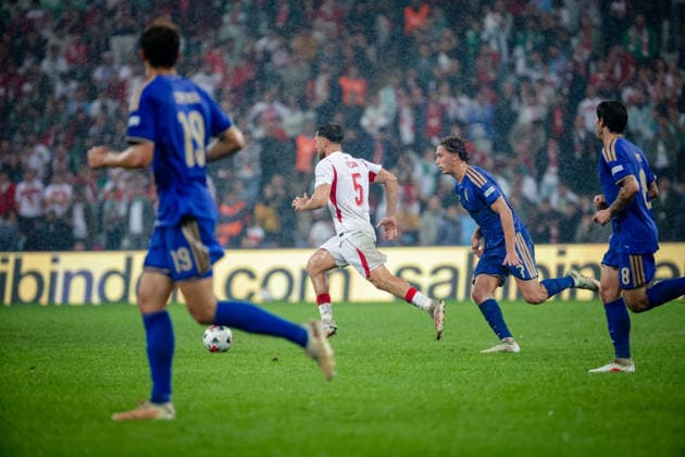 BURSA, TURKEY - SEPTEMBER 28 : Salih Ozcan of Turkey runs with the ball during the UEFA Nations League 2026 27 League phase Matchday 2, League A Group 1 match between Turkey and Italy at Ataturk Sports Complex Matli Stadium on September 28, 2026 in Bursa, Turkey. Copyright: xBurakxBasturkx xSPPx Sportspressphoto_SPR241798