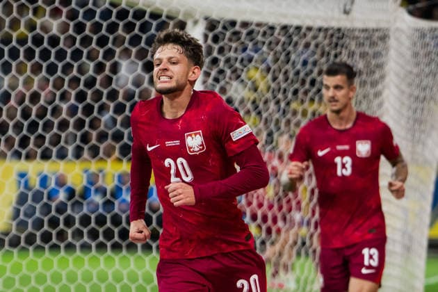 September 28, 2026: Sebastian Szymanski of Poland celebrates after scoring the 1-1 goal during the Nations League soccer match between Sweden and Poland on September 28, 2026 in Stockholm. Photo by Jesper Zerman. BILDBYRAN code JZ JM0857 bbeng soccer football soccer international match Nations League UEFA Nations League Sweden Sweden A Poland Poland celebration  Copyright: JESPERxZERMAN BB260928JZ025
