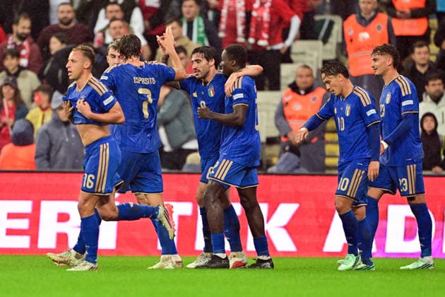 Turkiye v Italy - UEFA Nations League A BURSA, TURKIYE - SEPTEMBER 28: Players of Italy celebrate after scoring a goal during the UEFA Nations League A Group 1 match between Turkiye and Italy at Yuzuncu Yil Ataturk Stadium in Bursa, Turkiye on September 28, 2026. Serhat Cagdas Anadolu Bursa Turkey. Editorial use only. Please get in touch for any other usage.  Copyright: x2026xAnadoluxSerhatxCagdasx