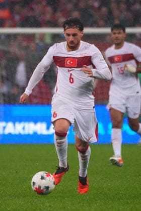 BURSA , TURKEY , SEPTEMBER 28 : Orkun Kokcu of Turkey during the UEFA Nations A League Group 1 match between Turkey and Italy at Bursa Crocodile Stadium on September 28, 2026 , in Bursa Turkey . ( Photo by Seskimphoto ) BURSA TURKEY BURSA TURKEY Copyright: xSeskimphotox Turkey-Italy-280926 (29)