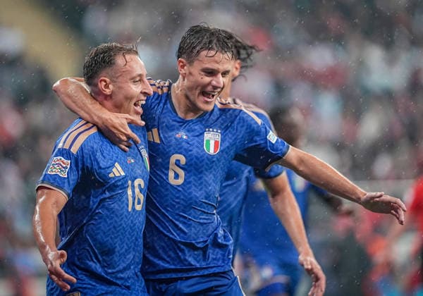 Turkiye v Italy - UEFA Nations League A BURSA, TURKIYE - SEPTEMBER 28: Davide Frattesi (16) of Italy celebrates with Nicolo Fagioli (6) after scoring a goal during the UEFA Nations League A Group 1 match between Turkiye and Italy at Yuzuncu Yil Ataturk Stadium in Bursa, Turkiye on September 28, 2026. Sergen Sezgin Anadolu Bursa Turkey. Editorial use only. Please get in touch for any other usage.  Copyright: x2026xAnadoluxSergenxSezginx