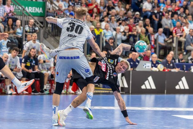 Foul by TSv30 on Marek Nissen (HC Erlangen), 06 GER, HC Erlangen vs. ThSV Eisenach, Handball, Opel Handball Bundesliga, Matchday 6, 2026–2027 season, September 28, 2026, Germany, HC Erlangen vs. ThSV Eisenach, Handball, Opel Handball Bundesliga, Matchday 6, 2026–2027 season, September 28, 2026, Nuremberg Copyright: xEibner-Pressefoto ArdanxFuessmanx EP_AFN