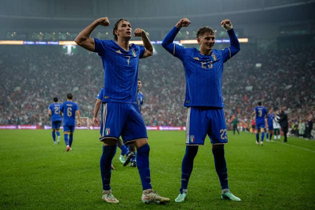 BURSA, TURKEY - SEPTEMBER 28 : Francesco Pio Esposito of Italy and Sebastiano Esposito of Italy celebrate the goal during the UEFA Nations League 2026 27 League phase Matchday 2, League A Group 1 match between Turkey and Italy at Ataturk Sports Complex Matli Stadium on September 28, 2026 in Bursa, Turkey. Copyright: xBurakxBasturkx xSPPx Sportspressphoto_SPR241868