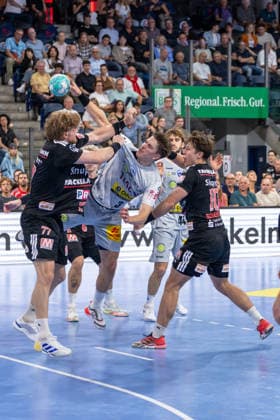 Head-to-Head: Maciej Gebala (HC Erlangen), 77; Oskar Joelsson (ThSV Eisenach), 03; Florian Scheerer (HC Erlangen), 10 GER; HC Erlangen vs. ThSV Eisenach, Handball, Opel Handball Bundesliga, Matchday 6, 2026–2027 Season, September 28, 2026 GER, HC Erlangen vs. ThSV Eisenach, Handball, Opel Handball Bundesliga, Matchday 6, 2026–2027 season, September 28, 2026 Nuremberg Copyright: xEibner-Pressefoto ArdanxFuessmanx EP_AFN