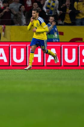 September 28, 2026: Yasin Ayari of Sweden celebrates after scoring the 2-1 goal during the Nations League soccer match between Sweden and Poland on September 28, 2026 in Stockholm. Photo by Emma Wallskog, BILDBYRAN, code EW JM0857, bbeng, soccer, football, international match, Nations League, UEFA Nations League, Sweden, Sweden A, Poland, celebration Copyright: EMMAxWALLSKOG BB260928EW045