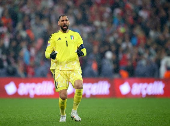 Turkiye v Italy - UEFA Nations League A BURSA, TURKIYE - SEPTEMBER 28: Italy goalkeeper Gianluigi Donnarumma celebrates following his team s goal during the UEFA Nations League A Group 1 match between Turkiye and Italy at Yuzuncu Yil Ataturk Stadium in Bursa, Turkiye on September 28, 2026. Ali Atmaca Anadolu Bursa Turkey. Editorial use only. Please get in touch for any other usage.  Copyright: x2026xAnadoluxAlixAtmacax