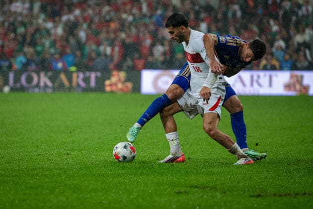 BURSA, TURKEY - SEPTEMBER 28 : Oguz Aydin of Turkey vies for the ball during the UEFA Nations League 2026 27 League phase Matchday 2, League A Group 1 match between Turkey and Italy at Ataturk Sports Complex Matli Stadium on September 28, 2026 in Bursa, Turkey. Copyright: xBurakxBasturkx xSPPx Sportspressphoto_SPR241887