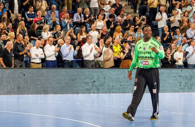 September 28, 2026 Handball 1st Bundesliga OPEL HBL 2026–2027 Season, Matchday 6: HC Erlangen (Nuremberg Metropolitan Region) vs. HCE ThSV Eisenach (Women s Team) xdaxmax Rubens Pierre 93, HC Erlangen HCE clenches fists, fists, is happy, joy
