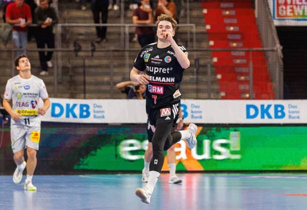 September 28, 2026 Handball 1st Bundesliga OPEL HBL 2026–2027 Season, Matchday 6: HC Erlangen (Nuremberg Metropolitan Region) vs. HCE ThSV Eisenach (Women s Team) xdaxmax Yannik Bialowas 7, HC Erlangen HCE clenches fist fists is happy joy cheers celebration
