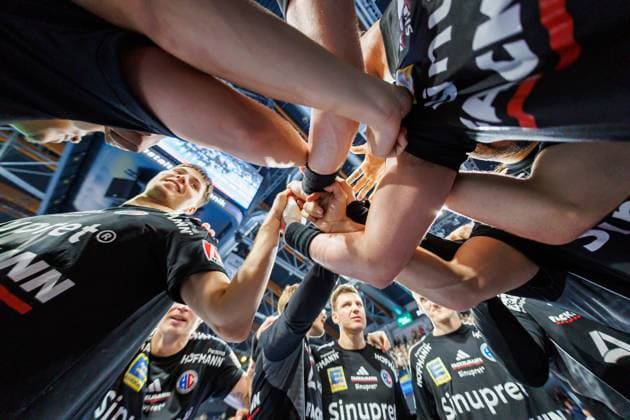 September 28, 2026 Handball 1st Bundesliga OPEL HBL 2026–2027 Season, Matchday 6: HC Erlangen (Nuremberg Metropolitan Region) vs. HCE ThSV Eisenach Women s Team xdaxmax Cheering and joy after the game; the HCE team clenches their fists