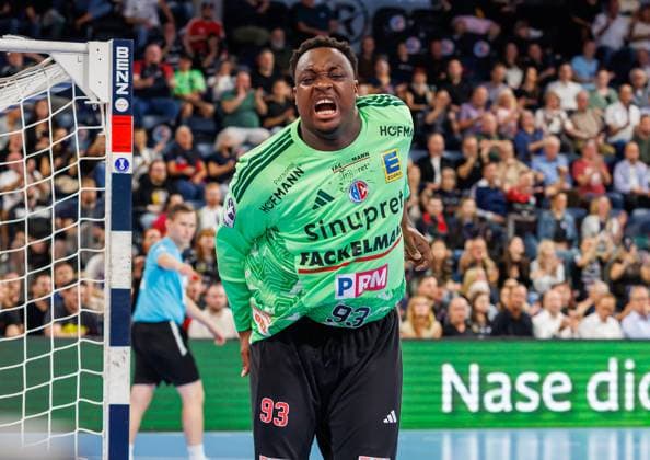 September 28, 2026 Handball 1st Bundesliga OPEL HBL 2026–2027 Season, Matchday 6: HC Erlangen (Nuremberg Metropolitan Region) vs. HCE ThSV Eisenach, Women’s Team (DaMa) xdaxmax Rubens Pierre 93, HC Erlangen HCE is in pain; injury sustained