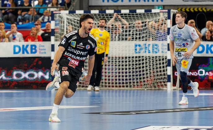 September 28, 2026 Handball 1st Bundesliga OPEL HBL 2026–2027 Season, Matchday 6: HC Erlangen (Nuremberg Metropolitan Region) HCE vs. ThSV Eisenach Women’s Team xdaxmax Cheering, Joy, Eloy Morante Maldonado 22, HC Erlangen HCE clenches fists