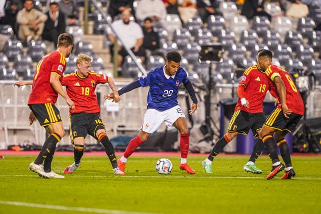 2026-09-28 Belgium v France - UEFA Nations League BRUSSELS, BEL - SEPTEMBER 28: Desire Doue of france battles for possession with Joaquin Seys of Belgium, Diego Moreira of Belgium during the UEFA Nations League match between Belgium and France at King Baudouin Stadium on September 28, 2026 in Brussels, BEL. Brussels King Baudouin Stadium BEL Content not available for redistribution in The Netherlands directly or indirectly through any third parties. Copyright: xAndrexWeeningx