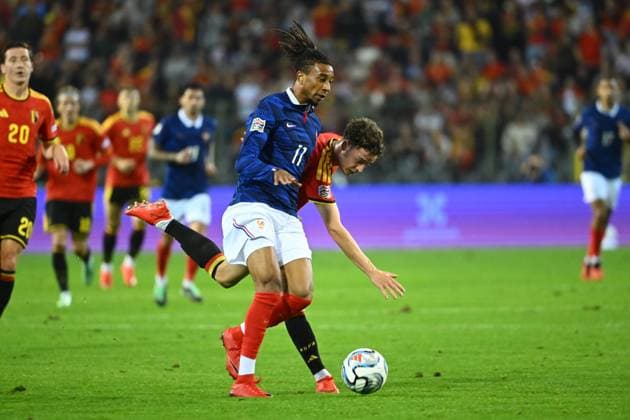 Belgium v France - UEFA Nations League 2026 BRUSSELS, BELGIUM - SEPTEMBER 28 : De Cuyper Maxim defender of Belgium, Olise Michael midfielder of France scores a goal during the UEFA Nations League tournament league phase matchday 2 group A1 match between Belgium and France on September 28, 2026 in Brussels, Belgium, 28 09 2026 Brussels Belgium  Copyright: xVincentxKalutx