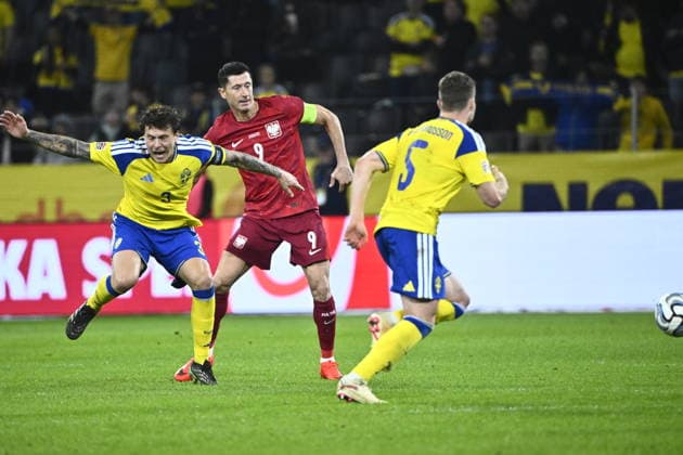 Poland s Robert Lewandowski in action during the UEFA Nations League Group B4 match between Sweden and Poland at Strawberry Arena in Stockholm, Sweden, on Sept. 28, 2026 STOCKHOLM SWEDEN x10080x  Copyright: xFredrikxSandberg TTx NATIONS LEAGUE SWEDEN-POLAND