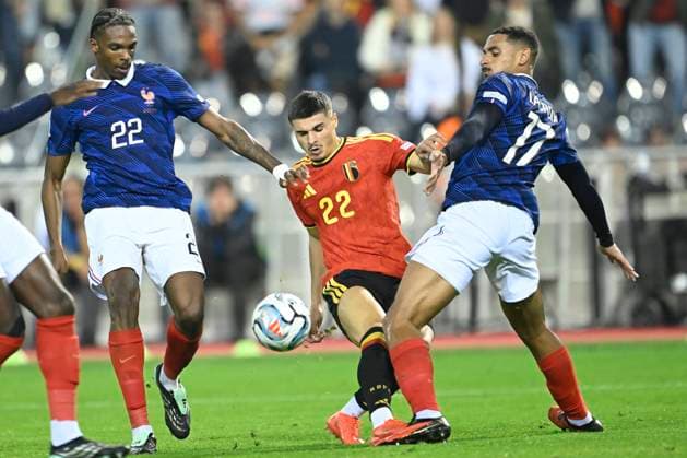 Belgium v France - UEFA Nations League 2026 BRUSSELS, BELGIUM - SEPTEMBER 28 : Fernandez-Pardo Matias forward of Belgium battles for the ball with Lacroix Maxence defender of France during the UEFA Nations League tournament league phase matchday 2 group A1 match between Belgium and France on September 28, 2026 in Brussels, Belgium, 28 09 2026 Brussels Belgium  Copyright: xNicoxVereeckenx