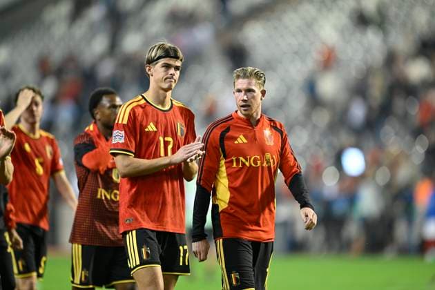 Belgium v France - UEFA Nations League 2026 BRUSSELS, BELGIUM - SEPTEMBER 28 : De Ketelaere Charles midfielder of Belgium and De Bruyne Kevin forward of Belgium after the UEFA Nations League tournament league phase matchday 2 group A1 match between Belgium and France on September 28, 2026 in Brussels, Belgium, 28 09 2026 Brussels Belgium  Copyright: xNicoxVereeckenx