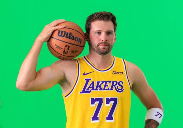September 28, 2026, El Segundo, California, USA: Luka Doncic 77 of the Los Angeles Lakers attends Media Day on Monday September 28, 2026 at the UCLA Health Training Center in El Segundo, California. JAVIER ROJAS PI El Segundo USA - ZUMAp124 20260928_zaa_p124_053 Copyright: xJavierxRojasx