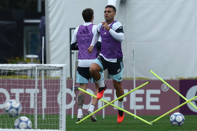 Argentine forward Lautaro Martínez during a training session at the AFA (Argentine Football Association) training center in Ezeiza, Buenos Aires Province, on September 28, 2026, ahead of the upcoming friendly soccer matches against Bolivia, Burkina Faso, and Benin. EZEIZA, ARGENTINA Copyright: xAlejandroxPAGNIx