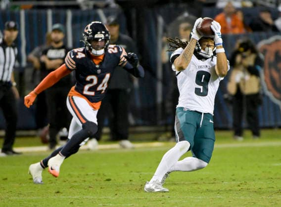 Philadelphia Eagles wide receiver Makai Lemon (9) completes pass for a first down against the Chicago Bears at Soldier Field in Chicago on Monday, September 28, 2026. Bears defeated the Eagles 27-7.  CHI20260928119 MARKxBLACK