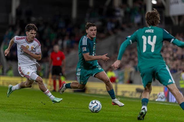 Northern Ireland v Hungary - UEFA Nations League 2026 27 Group B2 MD2 Justin Devenny of Northern Ireland competes for the ball with Tamas Szucs of Hungary during the UEFA Nations League match at Windsor Park in Belfast, on September 28, 2026. Belfast United Kingdom  Copyright: xRobertxSzaniszlox originalFilename:szaniszlo-notitle260928_npeSy.jpg