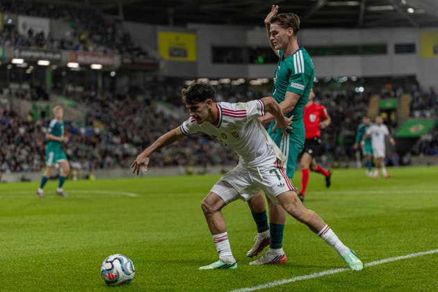 Northern Ireland v Hungary - UEFA Nations League 2026 27 Group B2 MD2 Tamas Szucs of Hungary competes for the ball with Justin Devenny of Northern Ireland during the UEFA Nations League match at Windsor Park in Belfast, on September 28, 2026. Belfast United Kingdom  Copyright: xRobertxSzaniszlox originalFilename:szaniszlo-notitle260928_npO3P.jpg