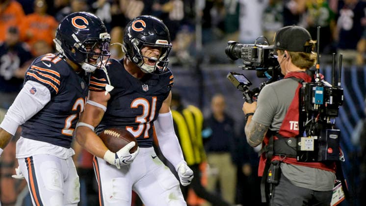 Chicago Bears safety Dillon Thieneman (31) celebrates his interception against the Philadelphia Eagles during the first half at Soldier Field in Chicago on Monday, September 28, 2026. Bears defeated the Eagles 27-7.  CHI20260928134 MARKxBLACK