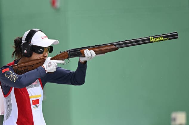 (260929) -- TOYOTA, Sept. 29, 2026 -- Liu Shanshan of team China competes during the trap women team final of shooting at the 20th Asian Games Aichi-Nagoya 2026 in Toyota of Aichi Prefecture, Japan, Sept. 29, 2026. ) (SP)JAPAN-TOYOTA-ASIAN GAMES-SHOOTING-TRAP WOMEN TEAM-FINAL LiuxLei 