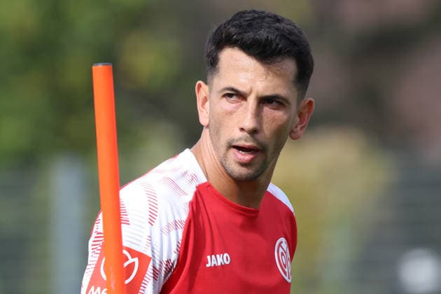 JULIAN DERSTROFF TRAINING 1 FSV MAINZ 05 MAINZ