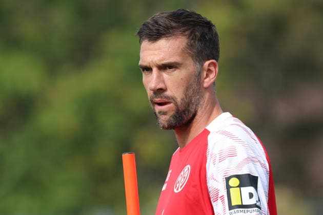STEFAN BELL TRAINING 1 FSV MAINZ 05 MAINZ