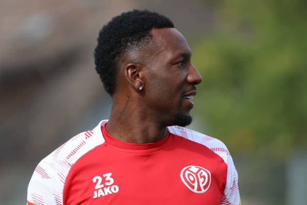 SHERALDO BECKER TRAINING 1 FSV MAINZ 05 MAINZ