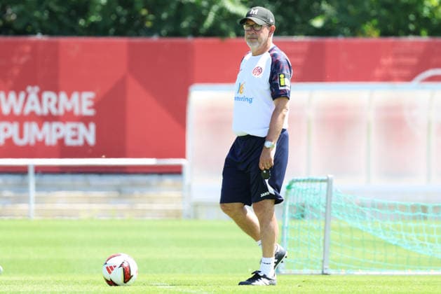 URS FISCHER TRAINING 1 FSV MAINZ 05 MAINZ