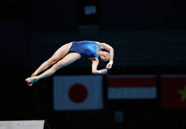 (260929) -- TOKYO, Sept. 29, 2026 -- Lu Wei of China competes during the women s 10m platform final of diving at the 20th Asian Games Aichi-Nagoya 2026 in Tokyo, Japan, Sept. 29, 2026. ) (SP)JAPAN-TOKYO-ASIAN GAMES-DIVING-WOMEN S 10M PLATFORM-FINAL WuxZhizun 