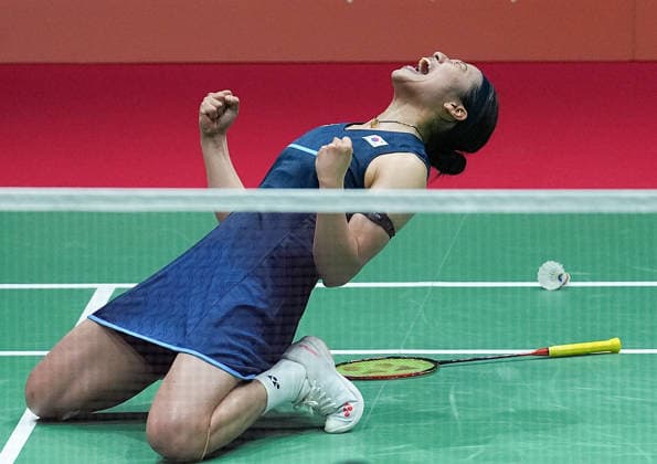 (260929) -- ICHINOMIYA, Sept. 29, 2026 -- An Seyoung of South Korea celebrates after the women s singles final of badminton against Yamaguchi Akane of Japan at the 20th Asian Games Aichi-Nagoya 2026 in Ichinomiya of Aichi Prefecture, Japan, Sept. 29, 2026. ) (SP)JAPAN-ICHINOMIYA-ASIAN GAMES-BADMINTON-WOMEN S SINGLES-FINAL CheongxKamxKa 