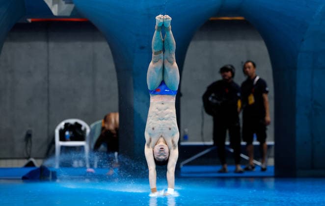 (260929) -- TOKYO, Sept. 29, 2026 -- Wang Zongyuan of China competes during the men s 3m springboard final of diving at the 20th Asian Games Aichi-Nagoya 2026 in Tokyo, Japan, Sept. 29, 2026. ) (SP)JAPAN-TOKYO-ASIAN GAMES-DIVING-MEN S 3M SPRINGBOARD-FINAL WuxZhizun 
