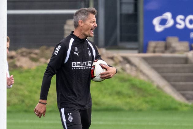 Alexander Blessin, Borussia Mönchengladbach Coach, Wants to See More Effort; Borussia Mönchengladbach Open Practice, Soccer, Bundesliga, 2026–2027 Season, September 29, 2026, Borussia Mönchengladbach public training session, soccer, Bundesliga, 2026–2027 season, September 29, 2026, Mönchengladbach Copyright: xEibner-Pressefoto ThomasxHaeslerx EP_THR